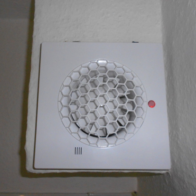 Badventilator mit Feuchtigkeitssensor - Badventilator-Info